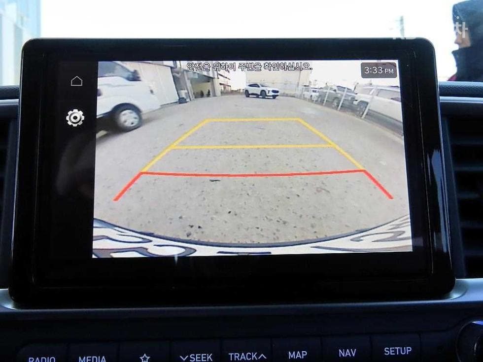 Hyundai VenueGasoline 1.6 Modern - 16