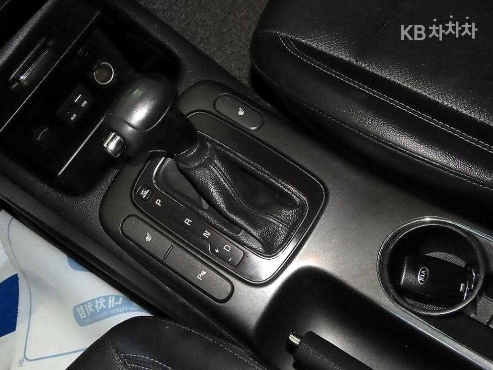 Kia K3Prestige - 12