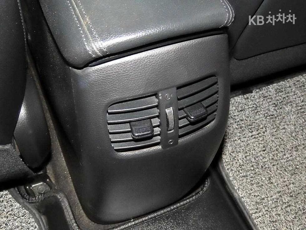 Kia K3Prestige - 13