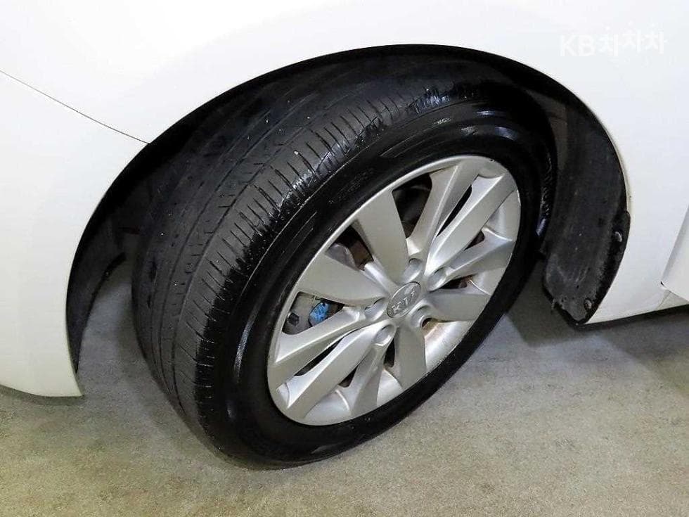 Kia K3Prestige - 19