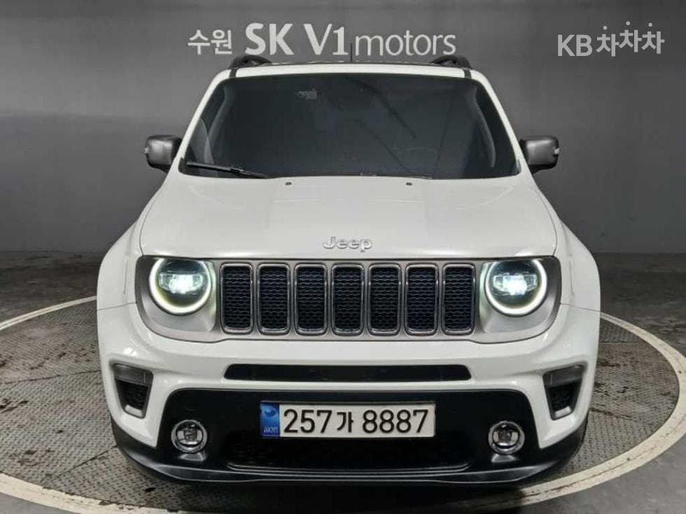 지프 레니게이드 2.4 Limited FWD - Image 1