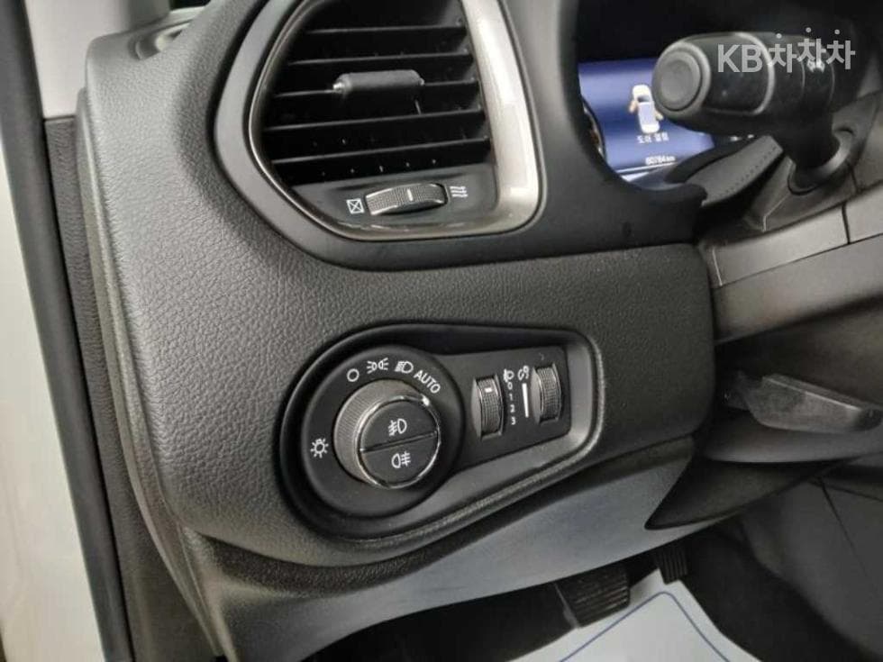 지프 레니게이드2.4 Limited FWD - 11