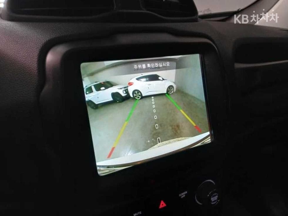 지프 레니게이드2.4 Limited FWD - 15