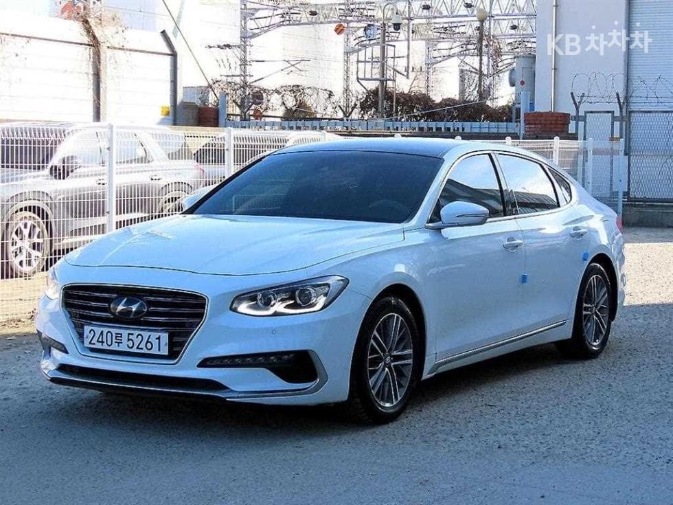 Hyundai Grandeur (Azera)IG 2.4 Premium Standard - Image 1