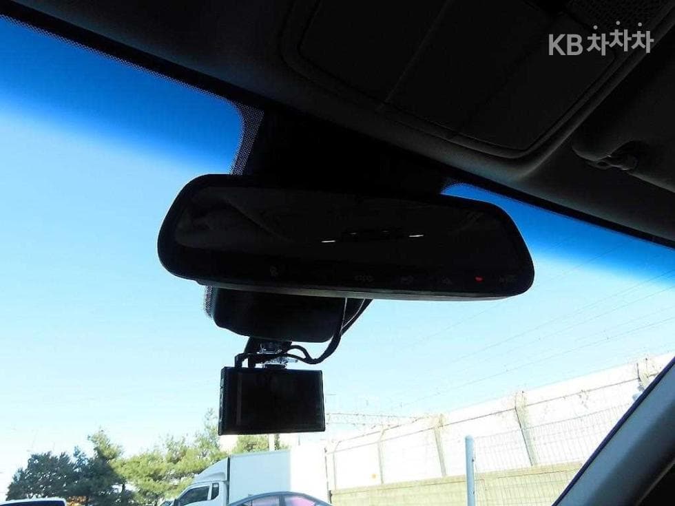 Хюндай Grandeur (Azera)IG2.4 Premium Стандартен - 16