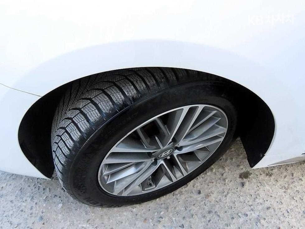 Хюндай Grandeur (Azera)IG2.4 Premium Стандартен - 20