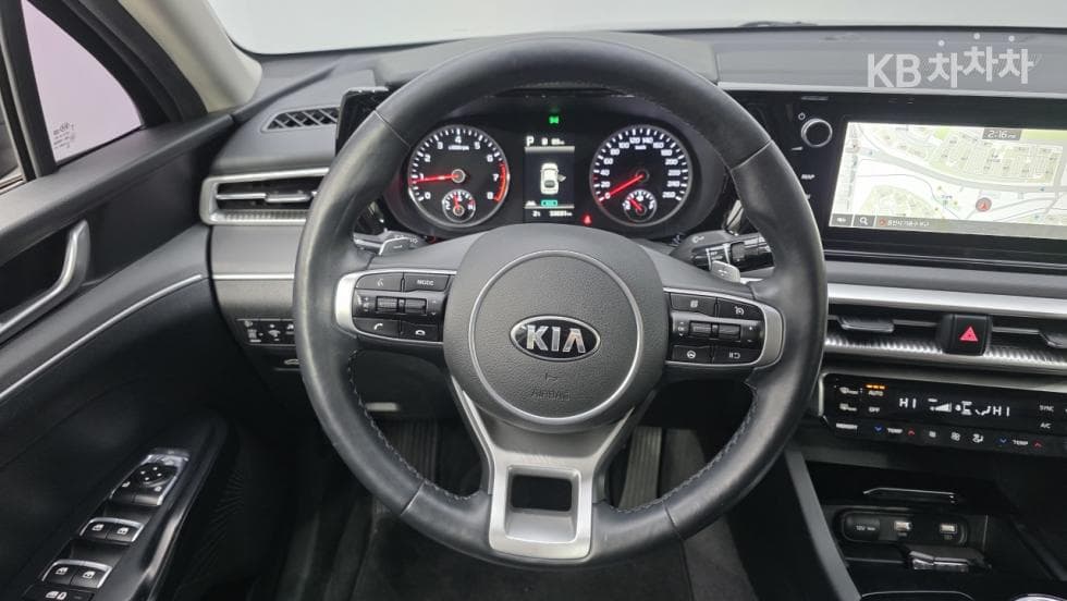 Kia K5 3rd Gen2.0 Gasoline Prestige - 11