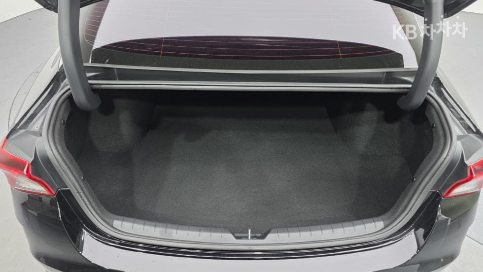 Kia K5 3rd Gen2.0 Gasoline Prestige - 12