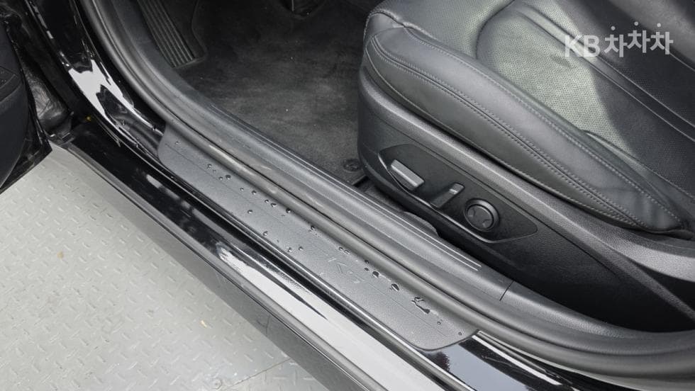 Kia K5 3rd Gen2.0 Gasoline Prestige - 15