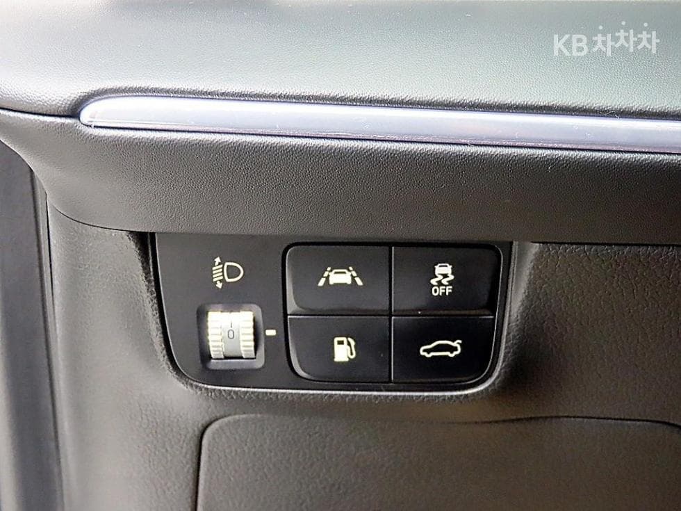 Хюндай The New (фейслифт) Grandeur (Azera) Хибрид2.4 Premium 초이스 - 13