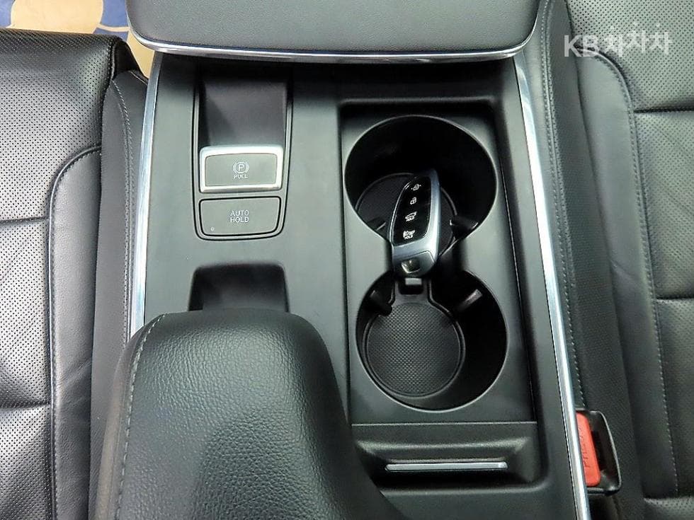 Хюндай The New (фейслифт) Grandeur (Azera) Хибрид2.4 Premium 초이스 - 14