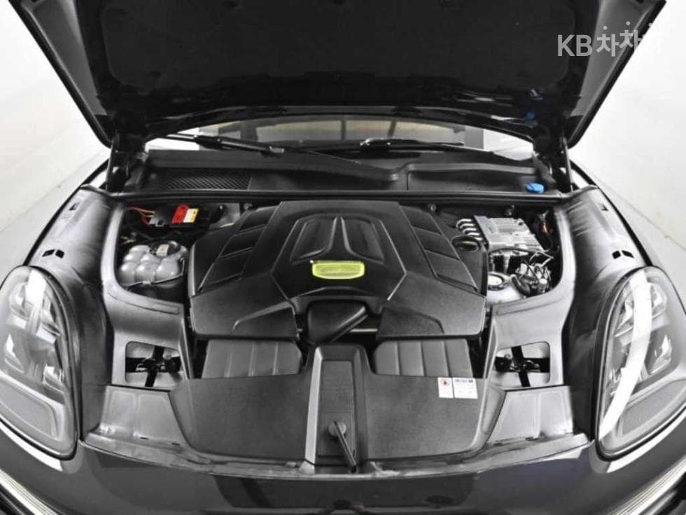 Porsche Cayenne(9Y0)3.0 E-Hybrid Coupe Platinum Edition - 6