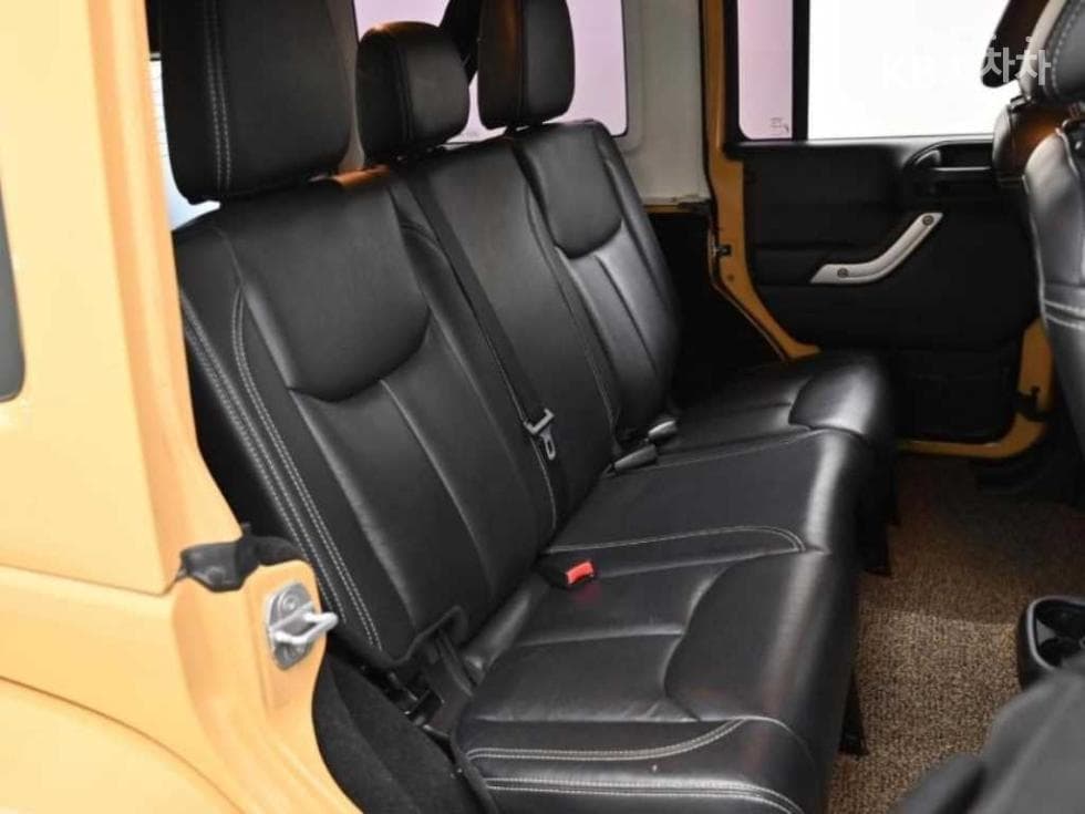 지프 랭글러2.8 사하라 4도어 언Limited JK - 12