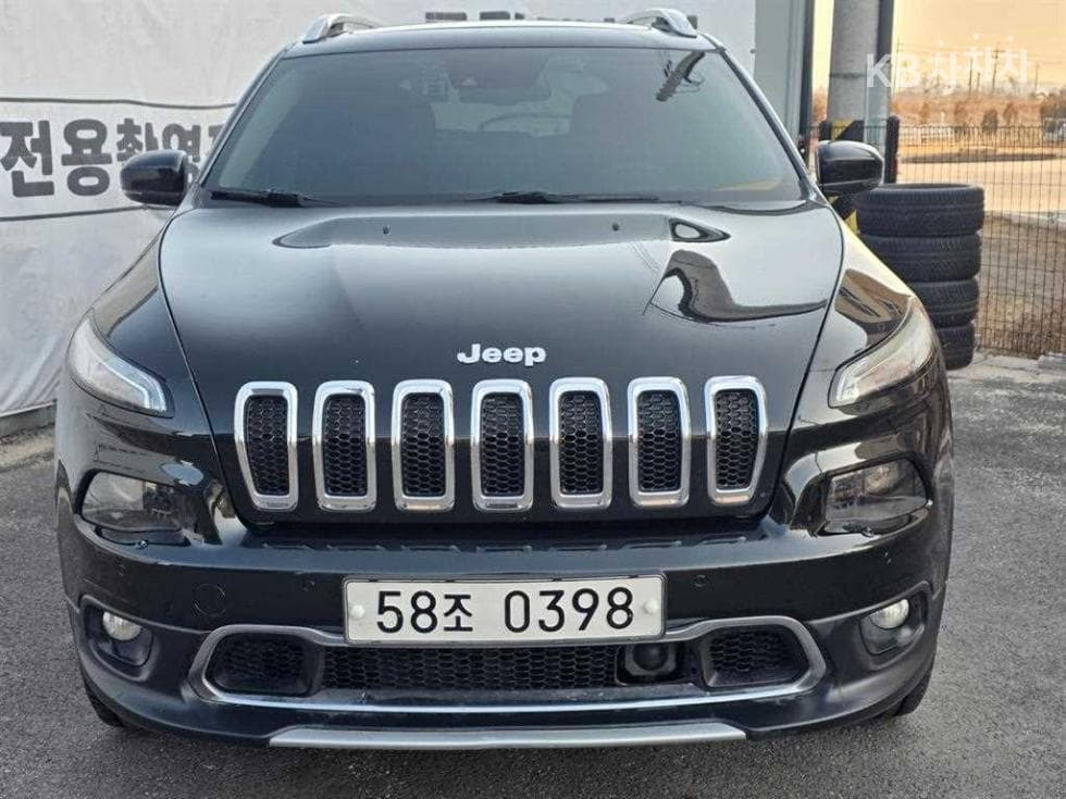 지프 체로키2.2 Дизел Лимитиран