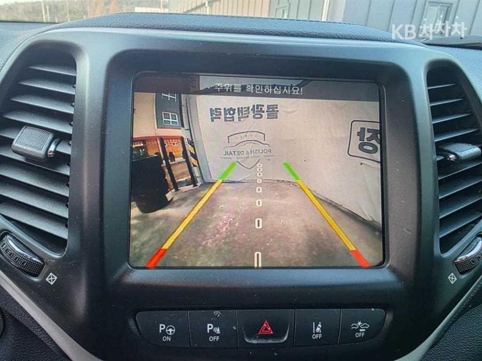 지프 체로키2.2 Дизел Лимитиран - 8