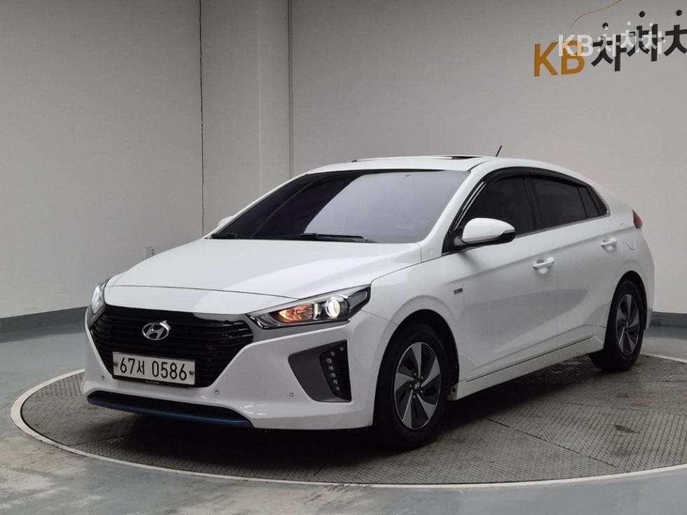 Hyundai IONIQ (Original Model) N - Image 1