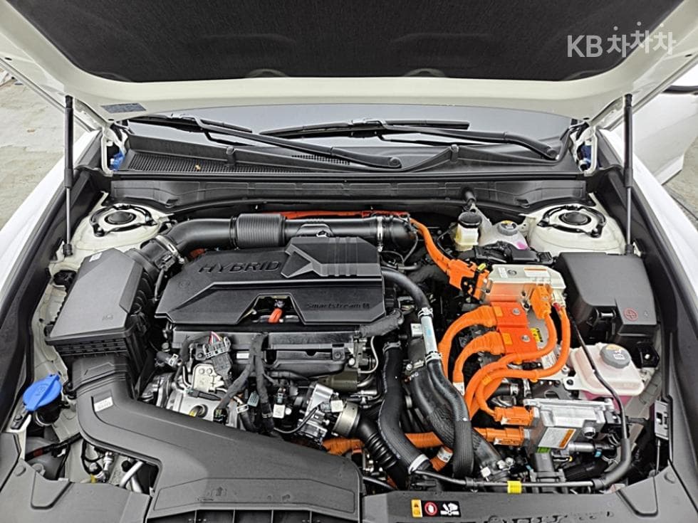 Hyundai The All New Grandeur (Azera) Hybrid1.6 Turbo Gasoline Calligraphy - 9