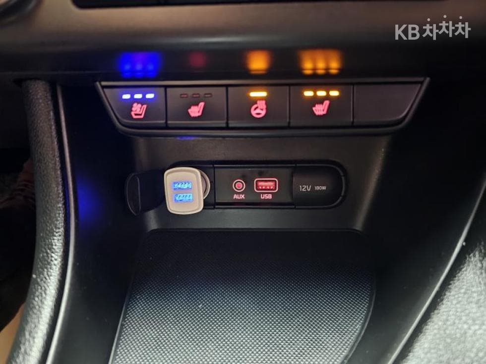 Киа Sportage 4-то поколениеДизел 2.0 2WD Престиж - 17