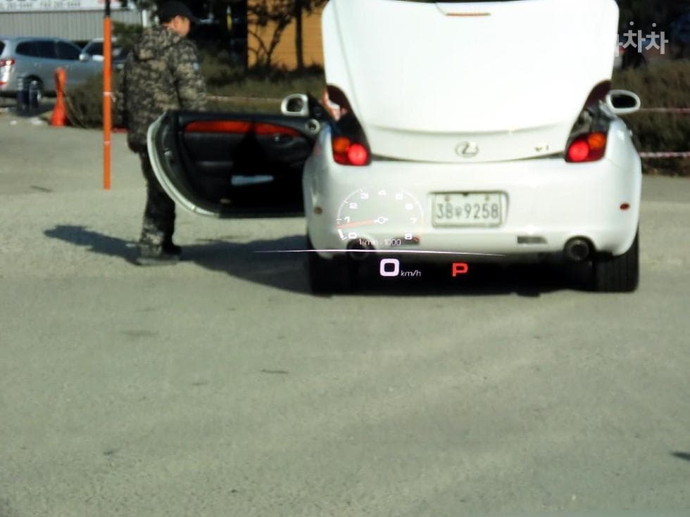 Porsche Cayenne(9Y0)3.0 Standard - 9