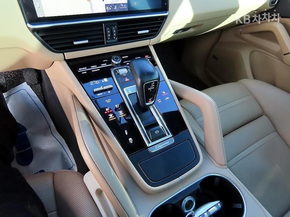 Porsche Cayenne(9Y0)3.0 Standard - 10