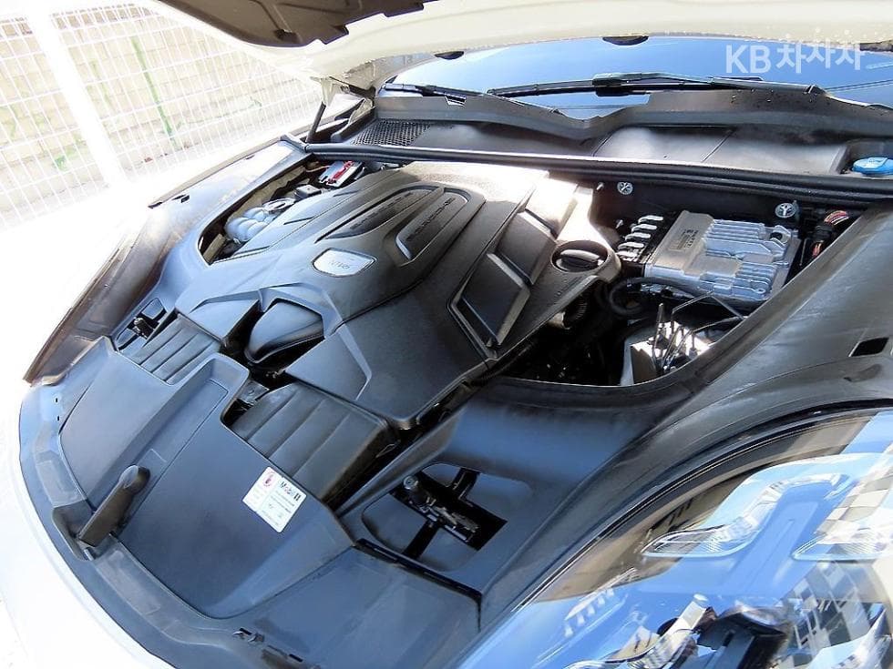 Porsche Cayenne(9Y0)3.0 Standard - 18