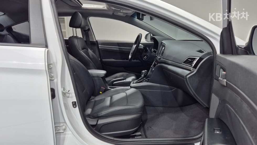 Хюндай Avante (Elantra)AD1.6 GDi Смарт - 10