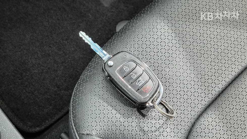 Хюндай Avante (Elantra)AD1.6 GDi Смарт - 18