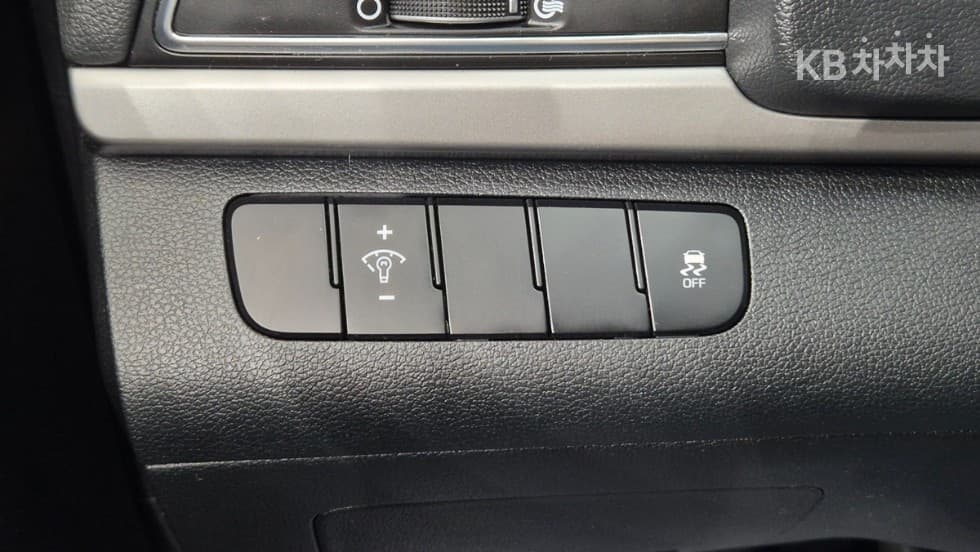 Хюндай Avante (Elantra)AD1.6 GDi Смарт - 21