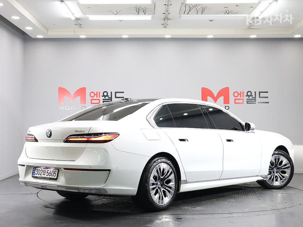 BMW 7시리즈(G70)740d xDrive DPE Executive - 4