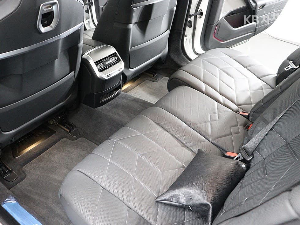 BMW 7시리즈(G70)740d xDrive DPE Executive - 15