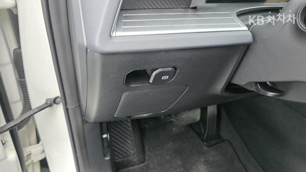 КейДжи Мобилити 토레스(J100)1.5 GDI Турбо AWD T5 - 15
