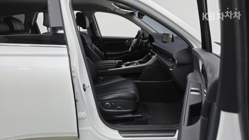 Genesis GV803.0 Diesel 2WD - 7