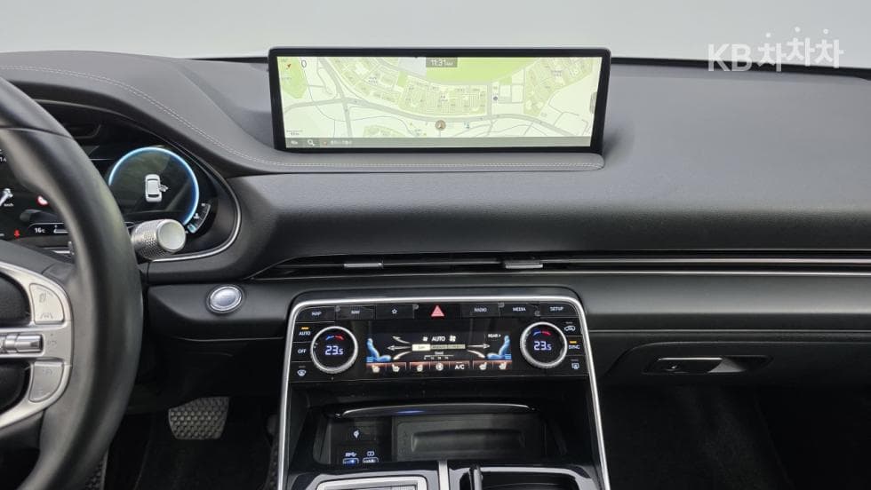 Genesis GV803.0 Diesel 2WD - 11