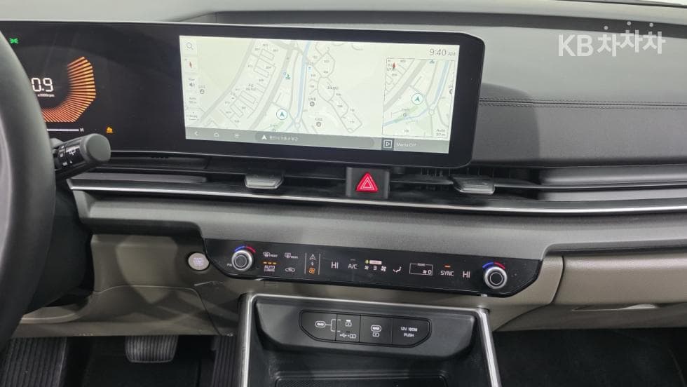 Киа The New (фейслифт) Канивал 4-то поколениеD2.2 9-местен Престиж - 11