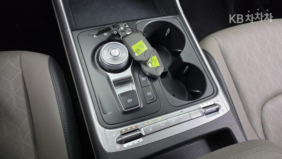 Киа The New (фейслифт) Канивал 4-то поколениеD2.2 9-местен Престиж - 19