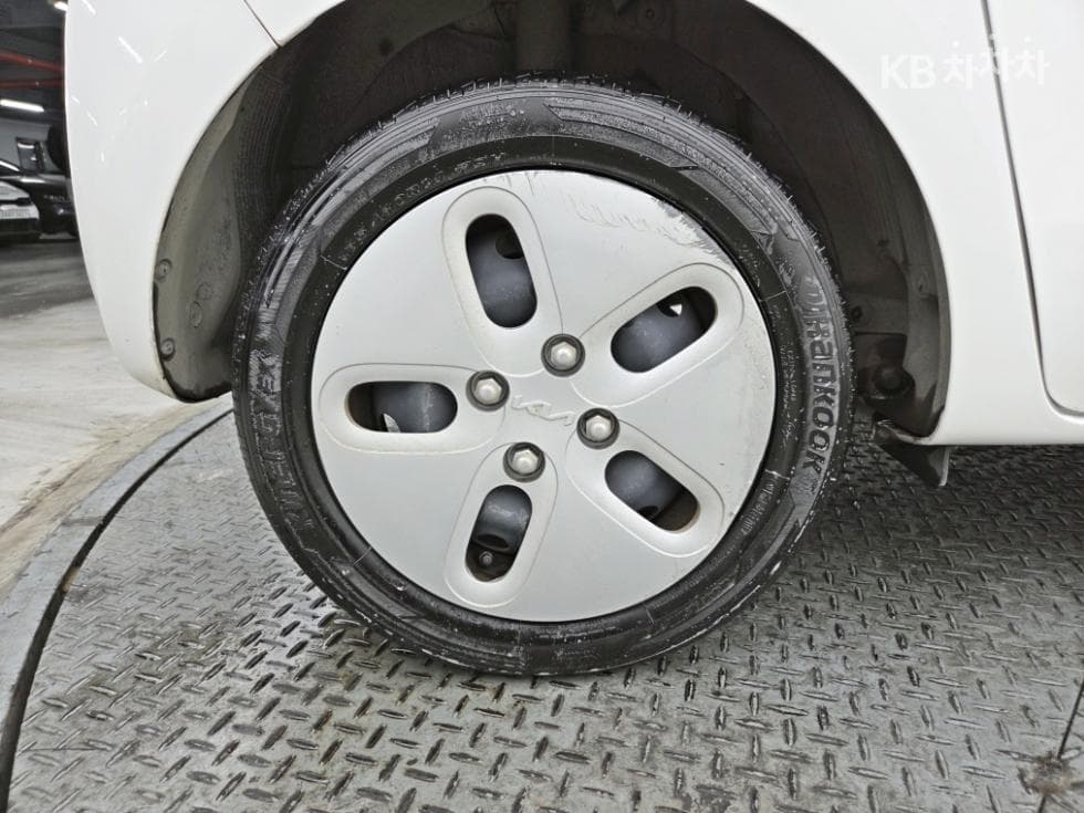 Киа The New (фейслифт) Киа Рей (ван) Ван1.0 Бензин Ван 2-местен Престиж - 21