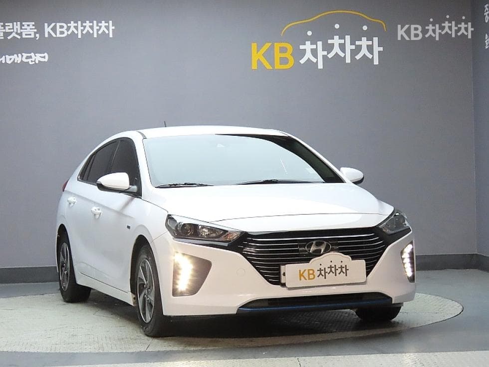 Hyundai IONIQ (Original Model)N - 3