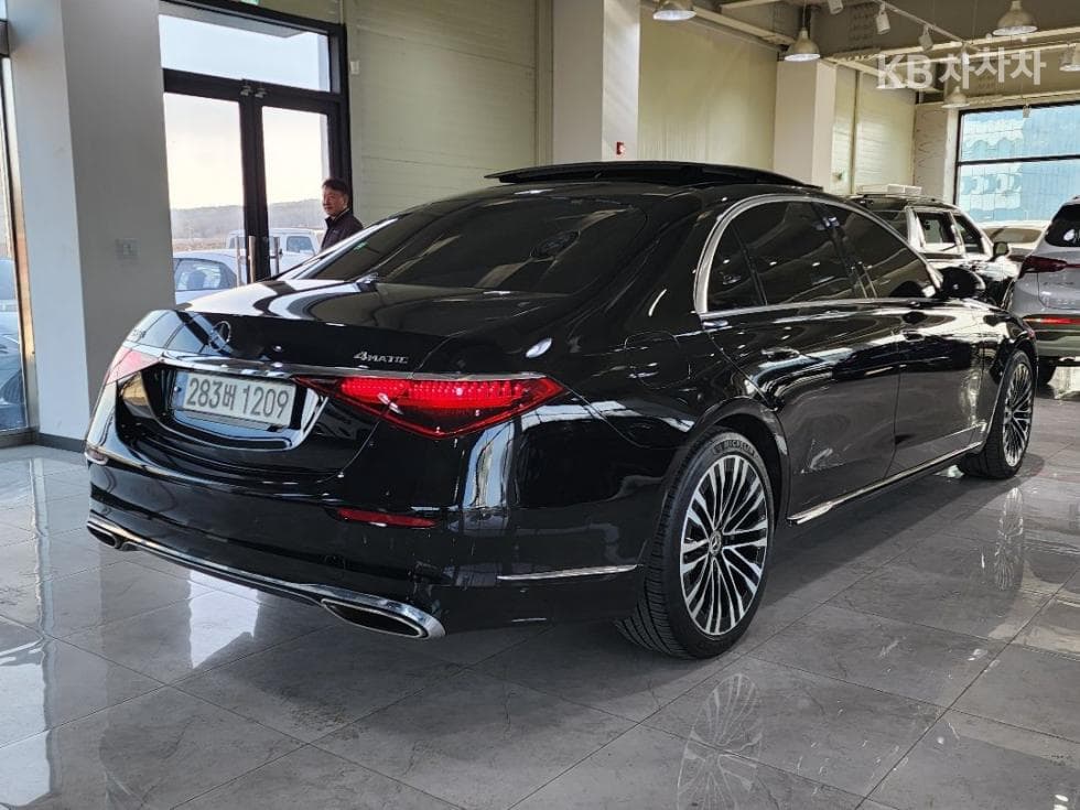 Mercedes-Benz S-Class W223S450L 4Matic Standard - 3