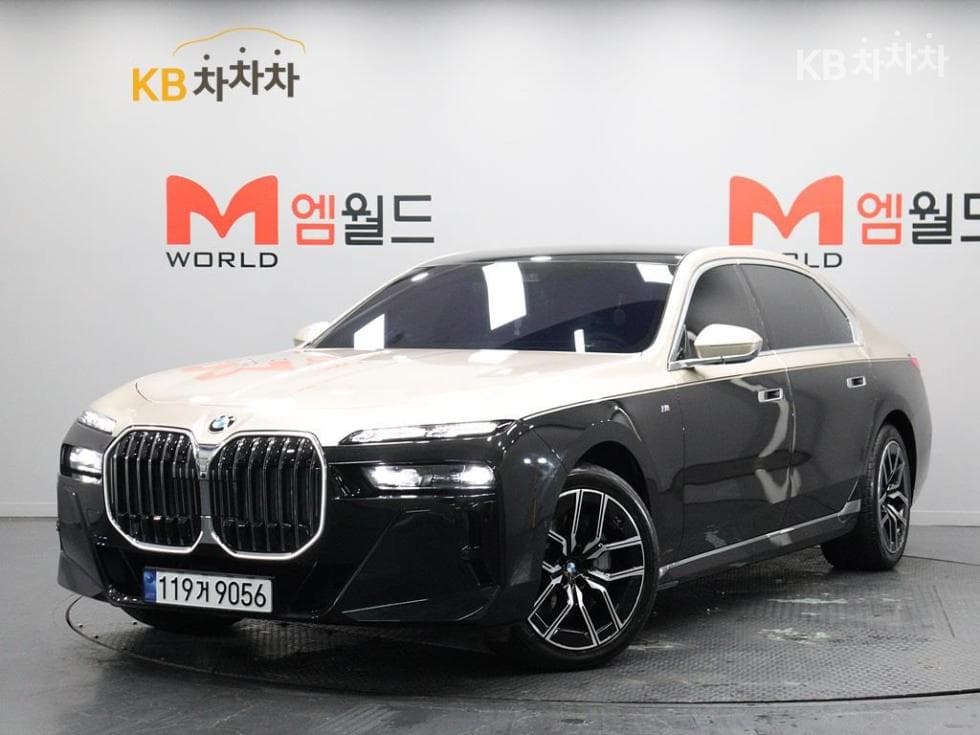 BMW 7시리즈(G70) 740i xDrive M Sport - Image 1