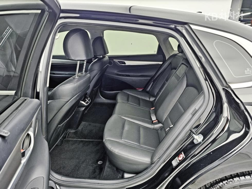 Хюндай The New (фейслифт) Grandeur (Azera)3.3 Le Blanc - 6