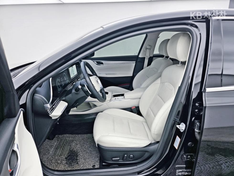 Hyundai The New (facelift) Grandeur (Azera) Hybrid2.4 Le Blanc - 5