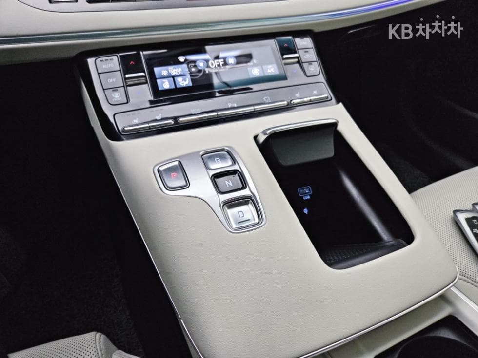 Hyundai The New (facelift) Grandeur (Azera) Hybrid2.4 Le Blanc - 9