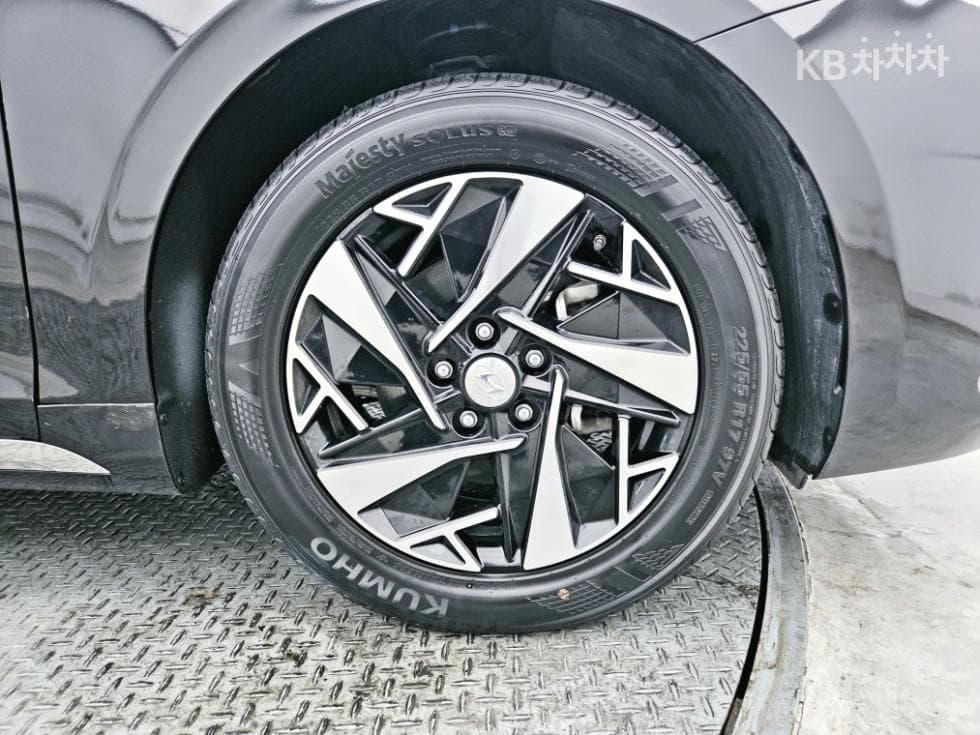 Hyundai The New (facelift) Grandeur (Azera) Hybrid2.4 Le Blanc - 20