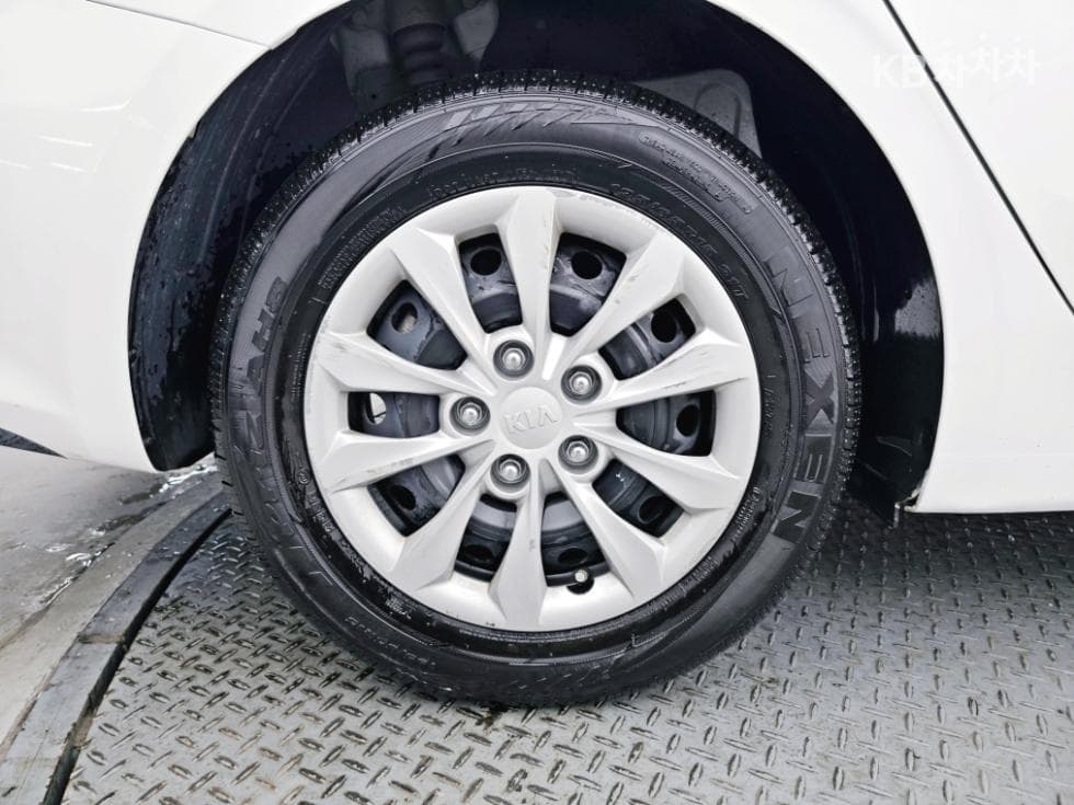 Киа All New K31.6 Бензин Стандартен - 22