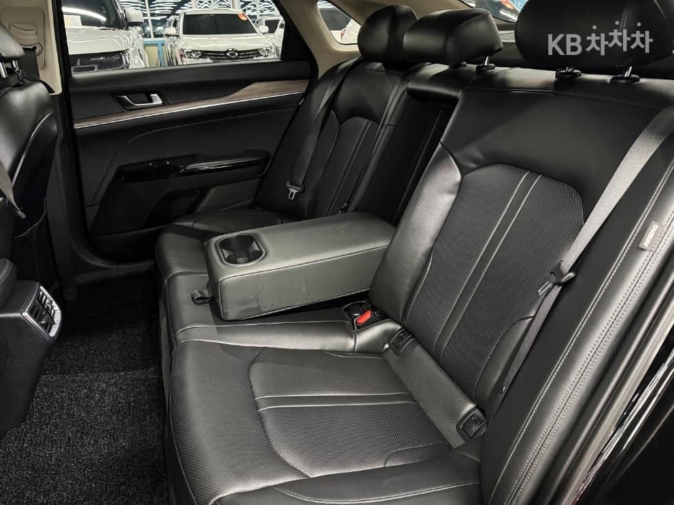 Киа K5 3-토 поколение1.6 Бензин Турбо Noblesse - 18