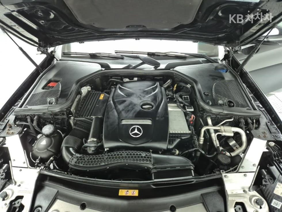 Mercedes-Benz E-Клас (W213)E250 Avantgarde - 5