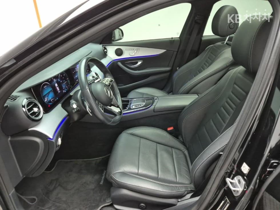 Mercedes-Benz E-Клас (W213)E250 Avantgarde - 11