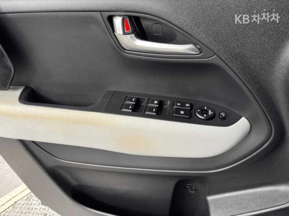 Киа 더 Киа Рей (ван) EVEV Air - 15