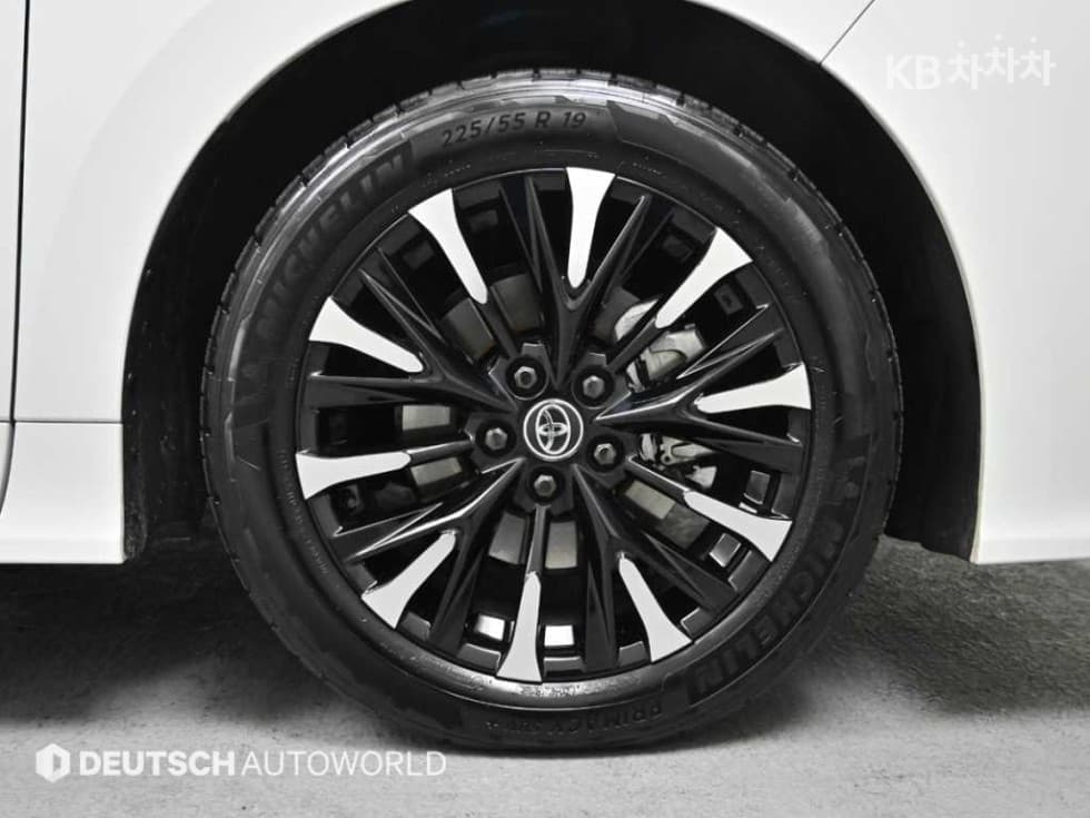 Toyota ALPHARD(AH30)2.5 HEV AWD Standard - 5