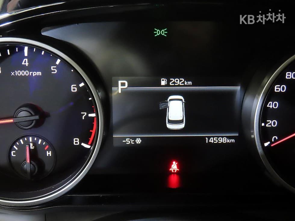 Kia Carnival 4th generationG3.5 GDI 9-seater Prestige - 9